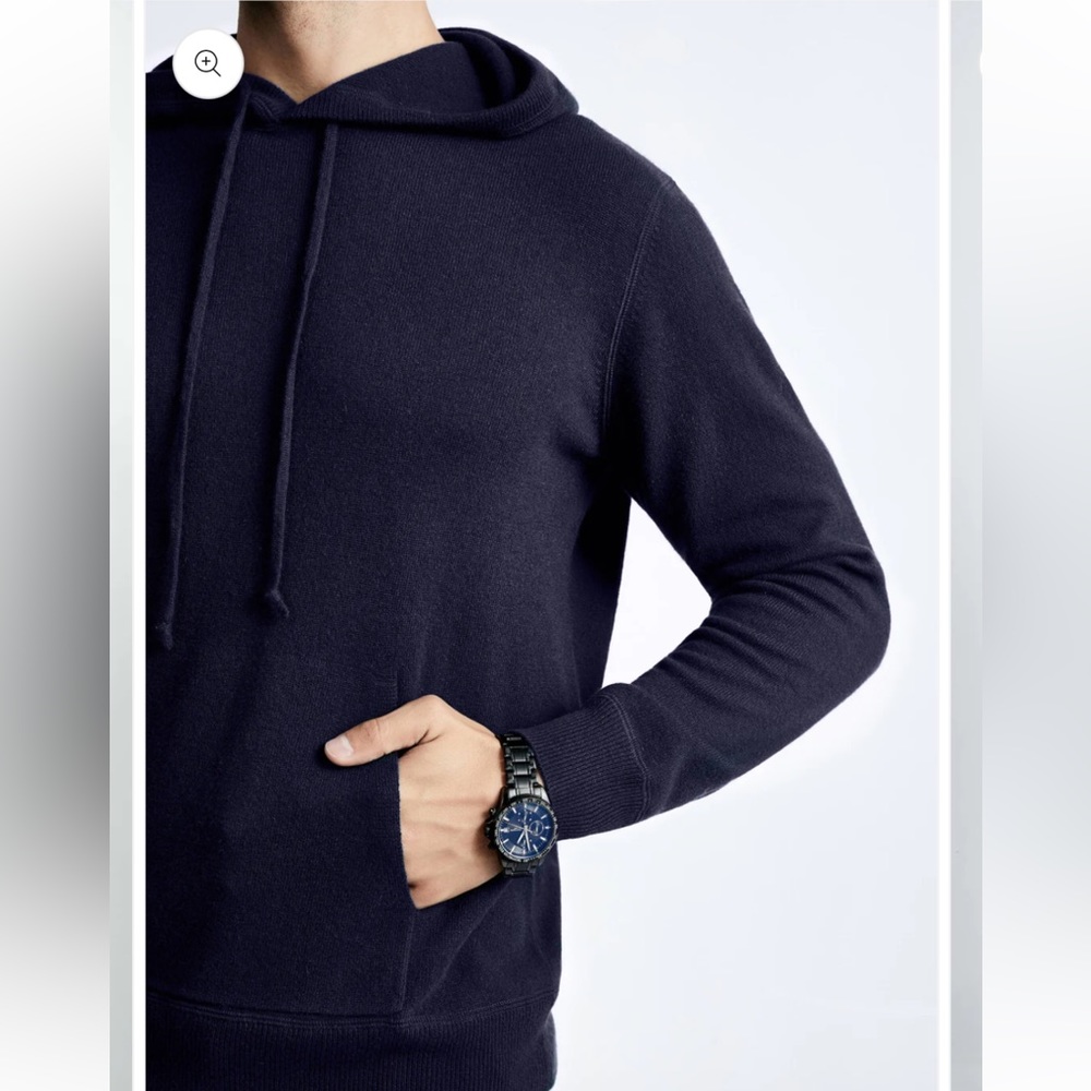 Beyond Fashion -Modern comfort cashmere hoodie